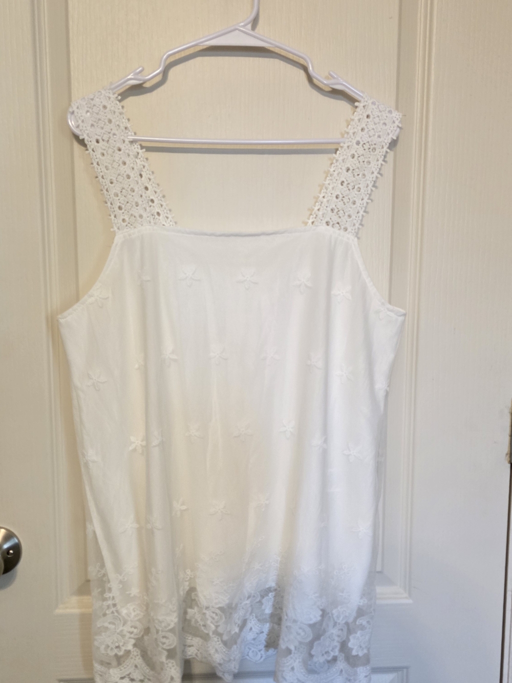 White Crochet Strap Embroidered Camisole